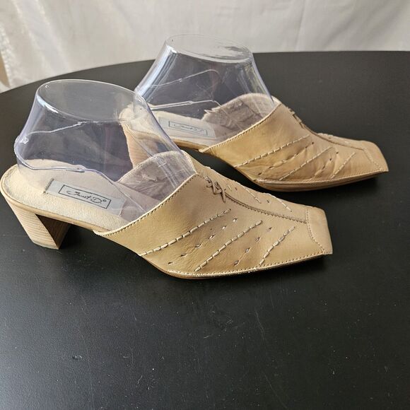 JANET D leather Tan Mules Sz 40 9.5 Clogs Square Toe Block Heel - Picture 3 of 8